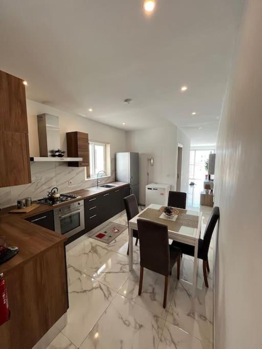 2 Bedroom Apartment In Msida, Malta Exteriör bild