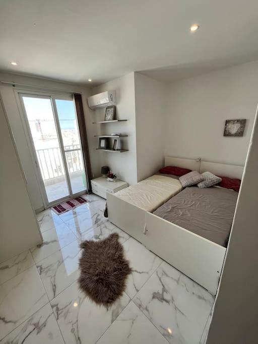 2 Bedroom Apartment In Msida, Malta Exteriör bild